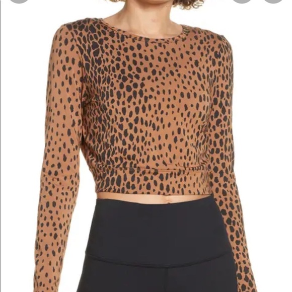 Good American Tops - Good American Leopard Print Cropped Ling Sleeves Open Back Top size 7